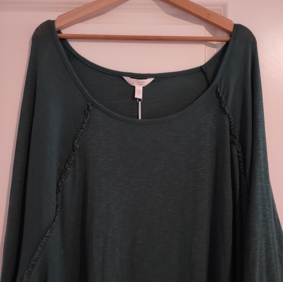 LC Lauren Conrad Raglan Ruffle Sleeve Tunic Top NWT Green - Picture 7 of 15